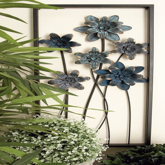 Set Of 2 Grey Metal Traditional Floral Wall Decor, , alternate image number null