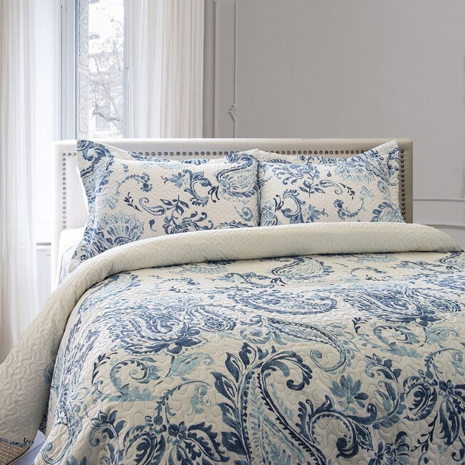 Kelly Classic Blue Paisley Printed Quilt Set, , on-hover image number null