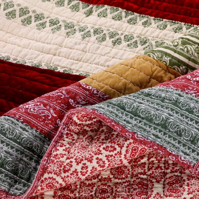 Marley Quilted Throw Blanket, , alternate image number null