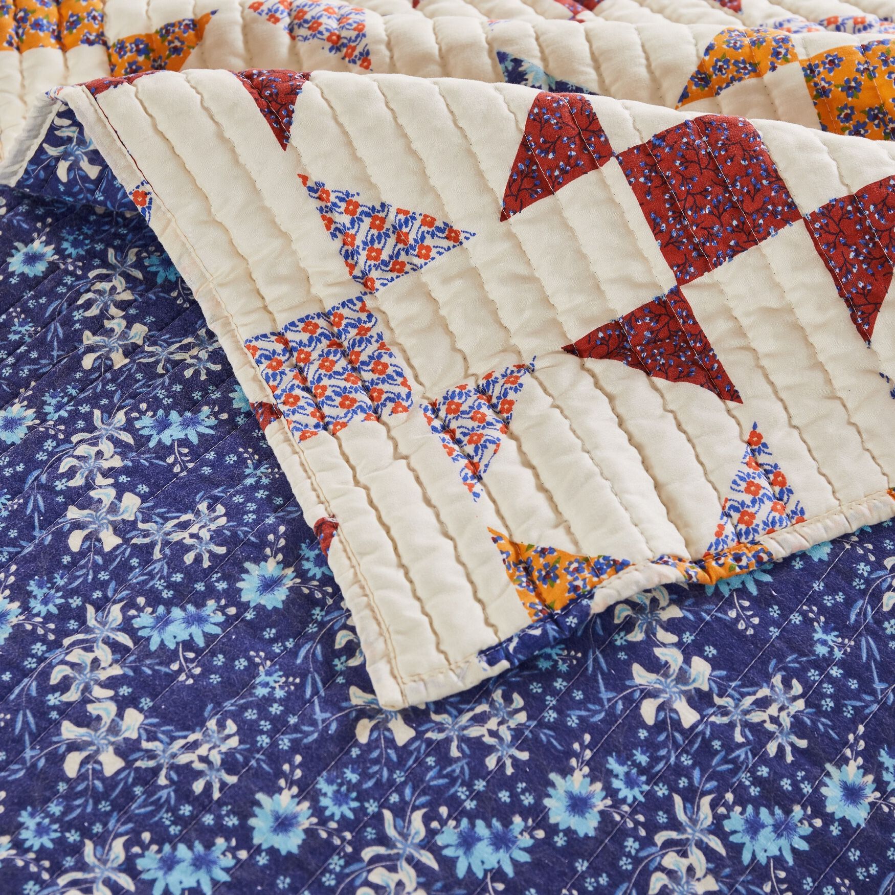 Savannah Quilted Throw Blanket, , alternate image number 2