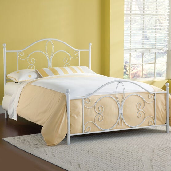 Ruby Bed Set with Rails - Queen, WHITE Ruby Bed Set with Rails - Queen, WHITE