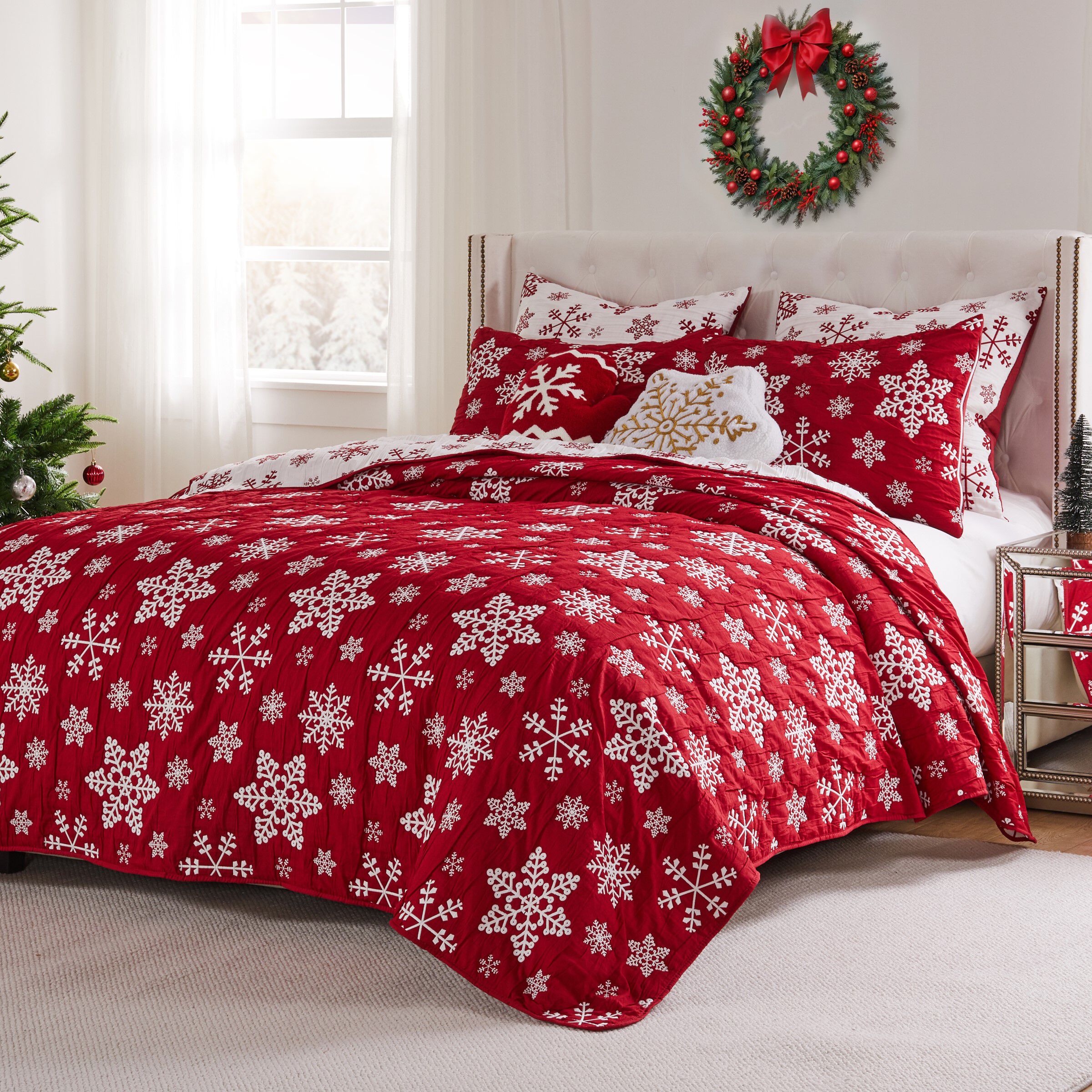 Snowflakes Holiday Matelassé Coverlet Set, Red, 3-Piece King, RED, alternate image number 5