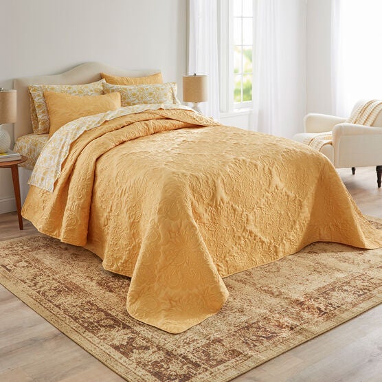 Comfort Cloud Bedspread, 
