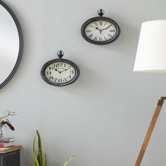 Set Of 2 Cream Metal Vintage Wall Clock, , alternate image number null