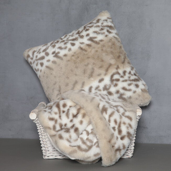 SNOW LEOPARD FAUX FUR PILLOW 18X18, , alternate image number null