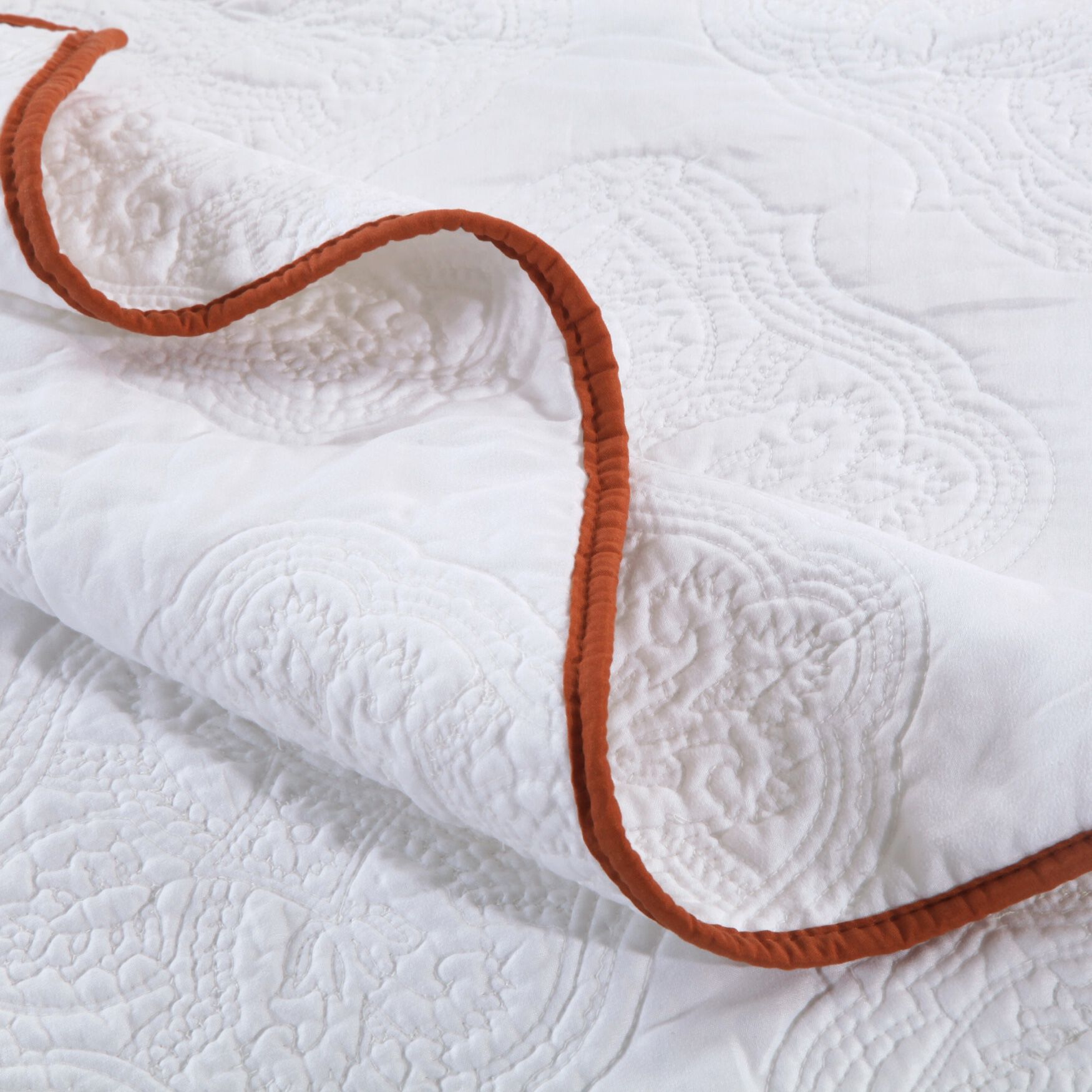 Cameo Quilted Throw Blanket, , alternate image number 2