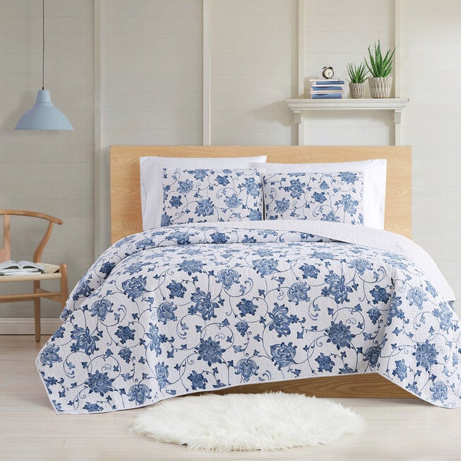Cottage Classics Estate Bloom 2 Piece Quilt Set, BLUE, hi-res image number 0