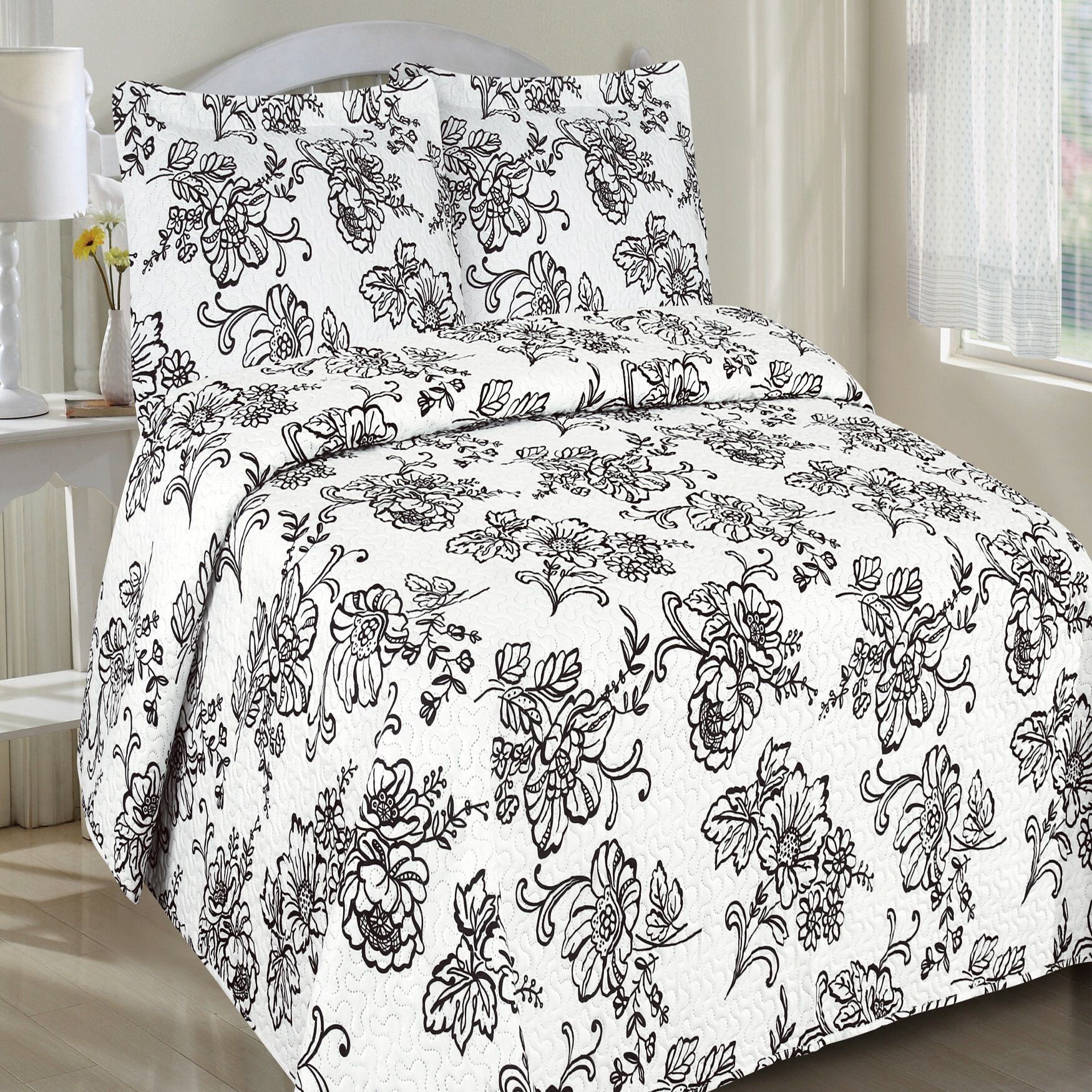 Priscilla Quilt Set