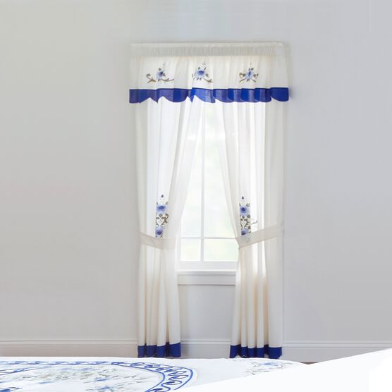 Ava Embroidered Valance, 