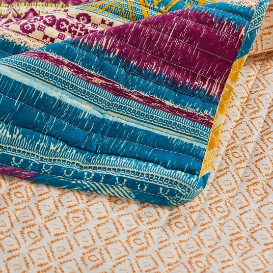Southwest Quilted Throw Blanket, , alternate image number null