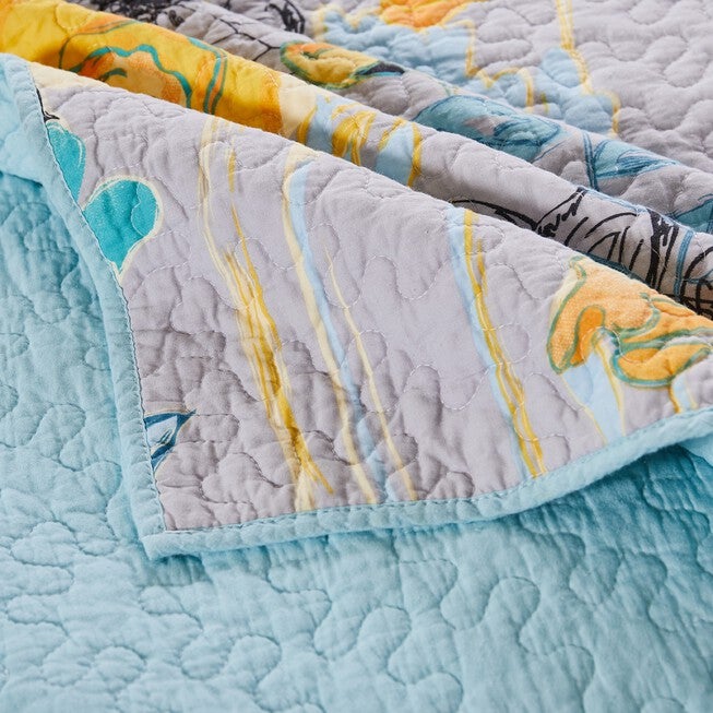 Watercolor Dream Quilted Throw Blanket, , alternate image number 2