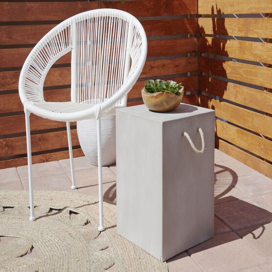 White Metal Contemporary Outdoor Chair, , alternate image number null