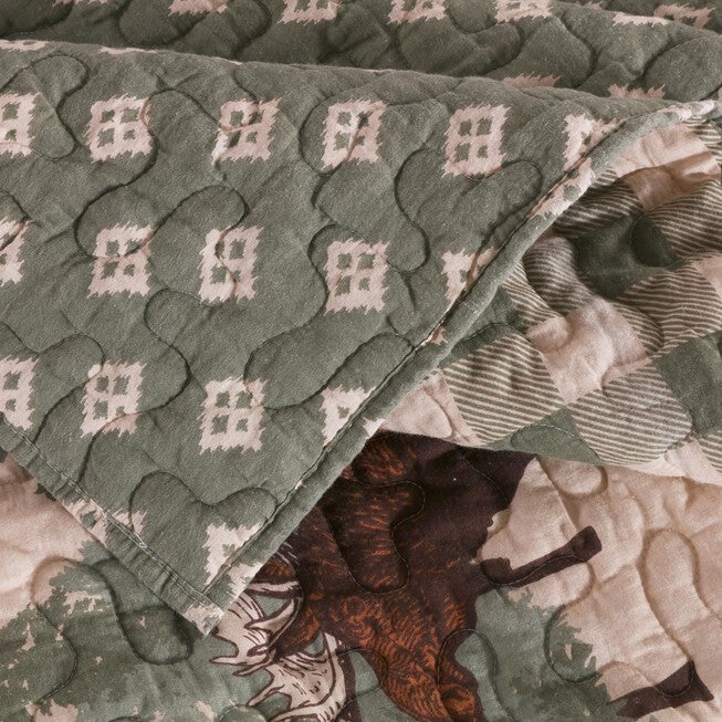 Moose Creek Quilted Throw Blanket, , alternate image number null