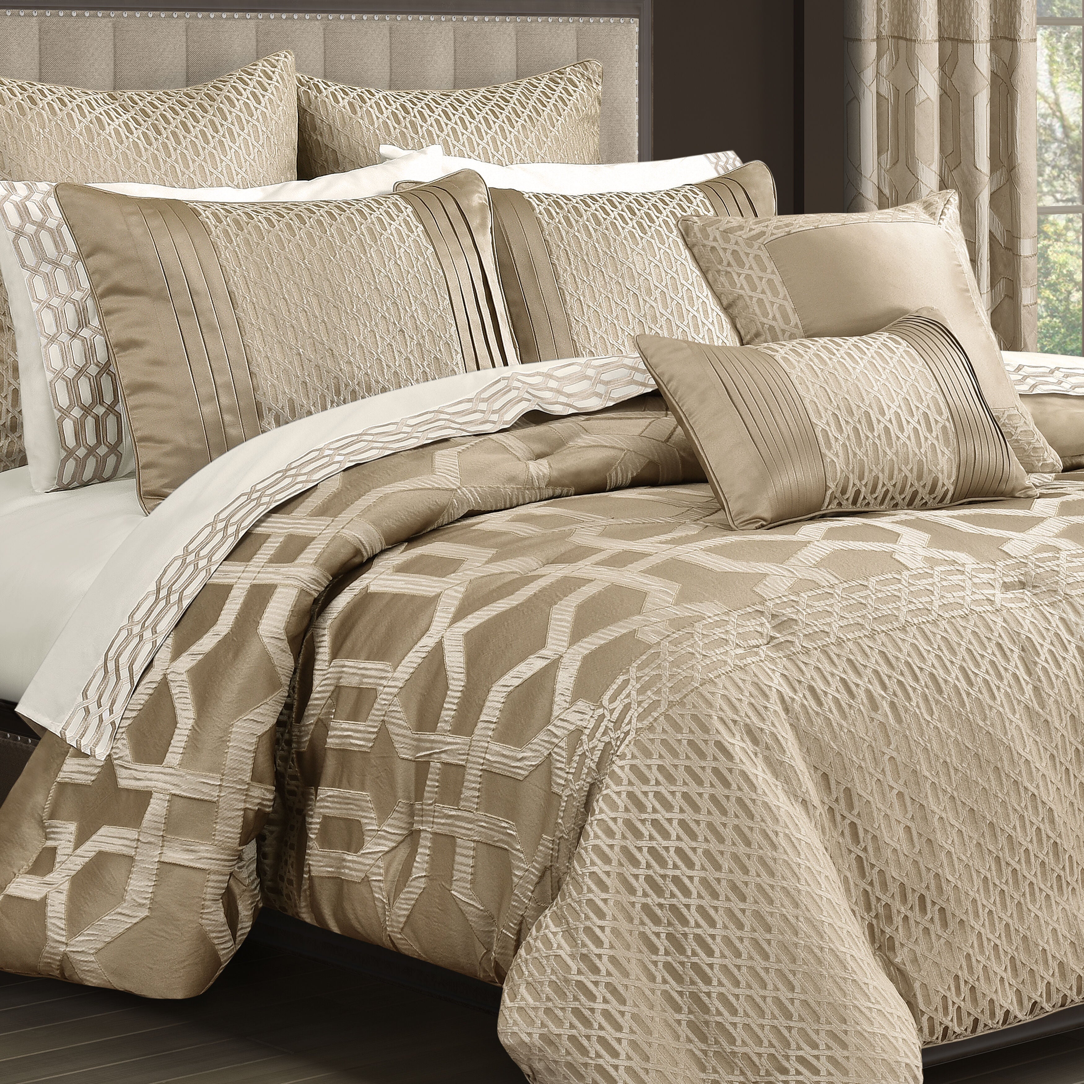 OLYMPUS COMFORTER SET, SAND, alternate image number 1