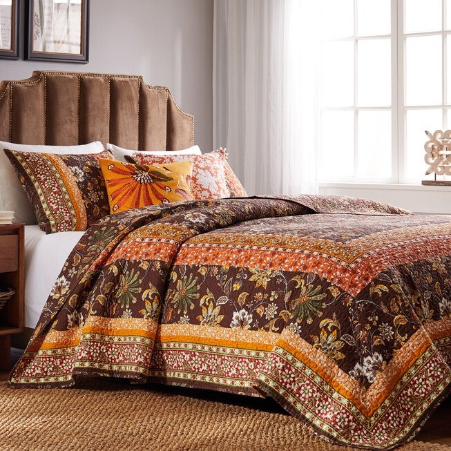 Audrey Quilt And Pillow Sham Set, , alternate image number 3