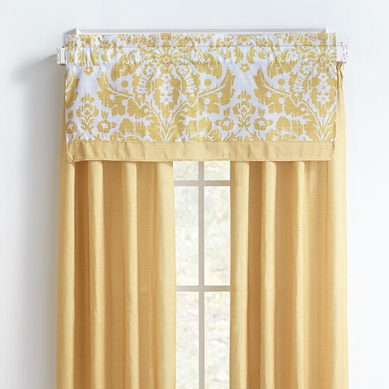 Maggie Valance, YELLOW