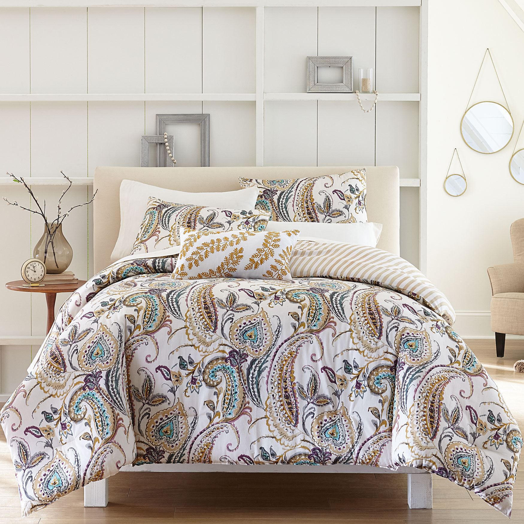 Paisley comforter deals
