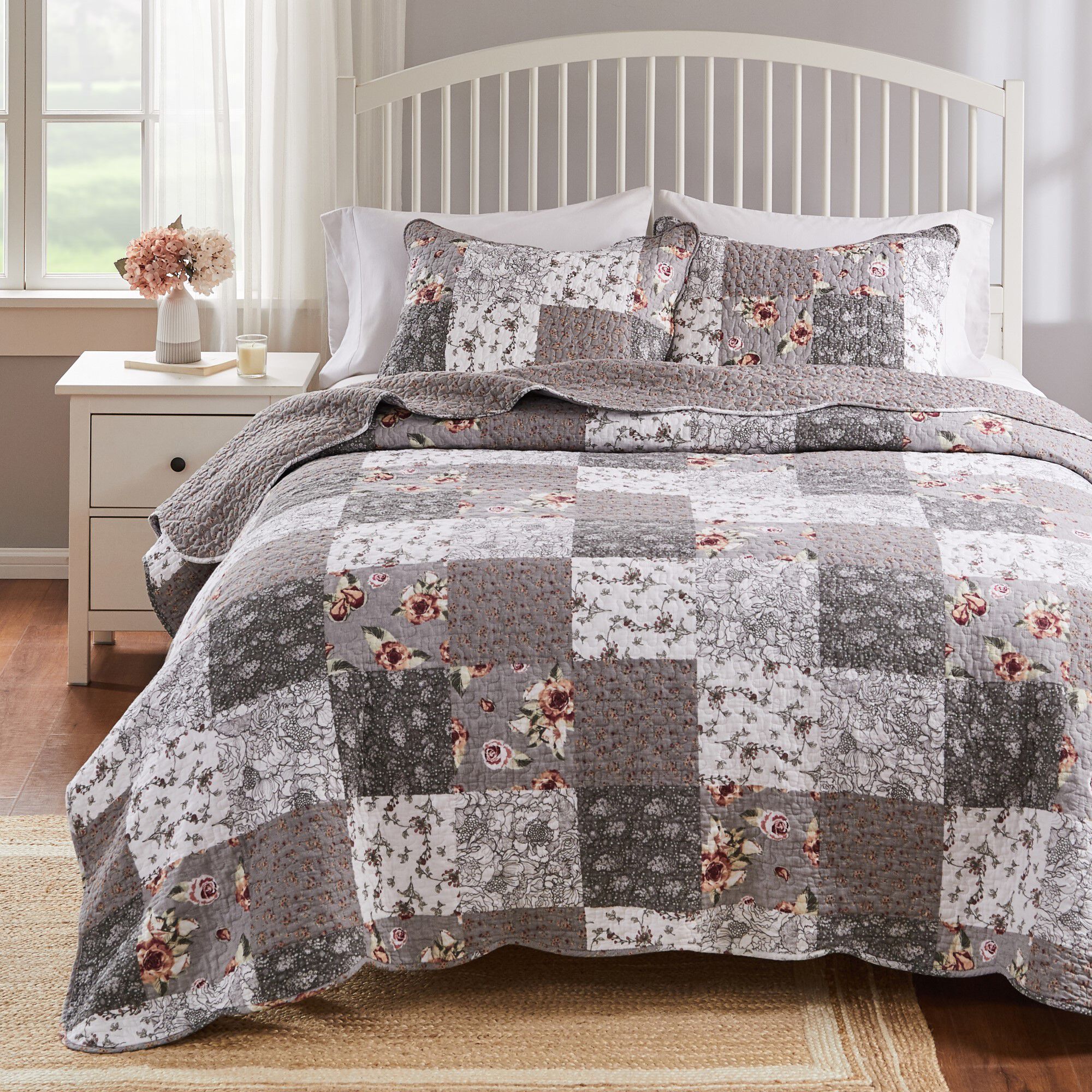 Giulia Floral Patchwork Cotton Quilt Set, MULTI, alternate image number 2