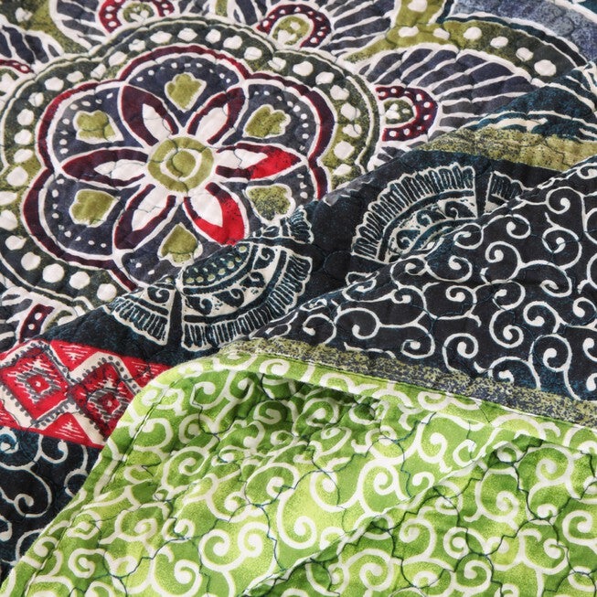 Twyla Quilted Throw Blanket, , alternate image number null