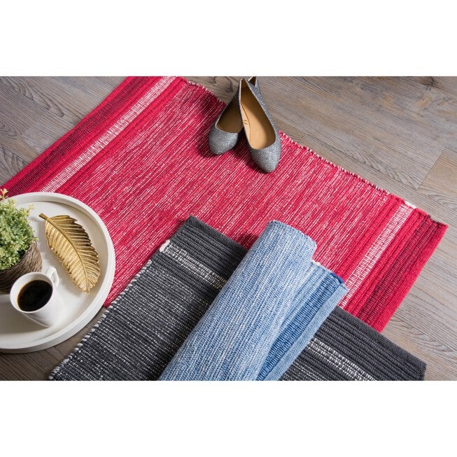 Variegated Red Handwoven Recycled Yarn Rug 2X3 Ft, , alternate image number 4