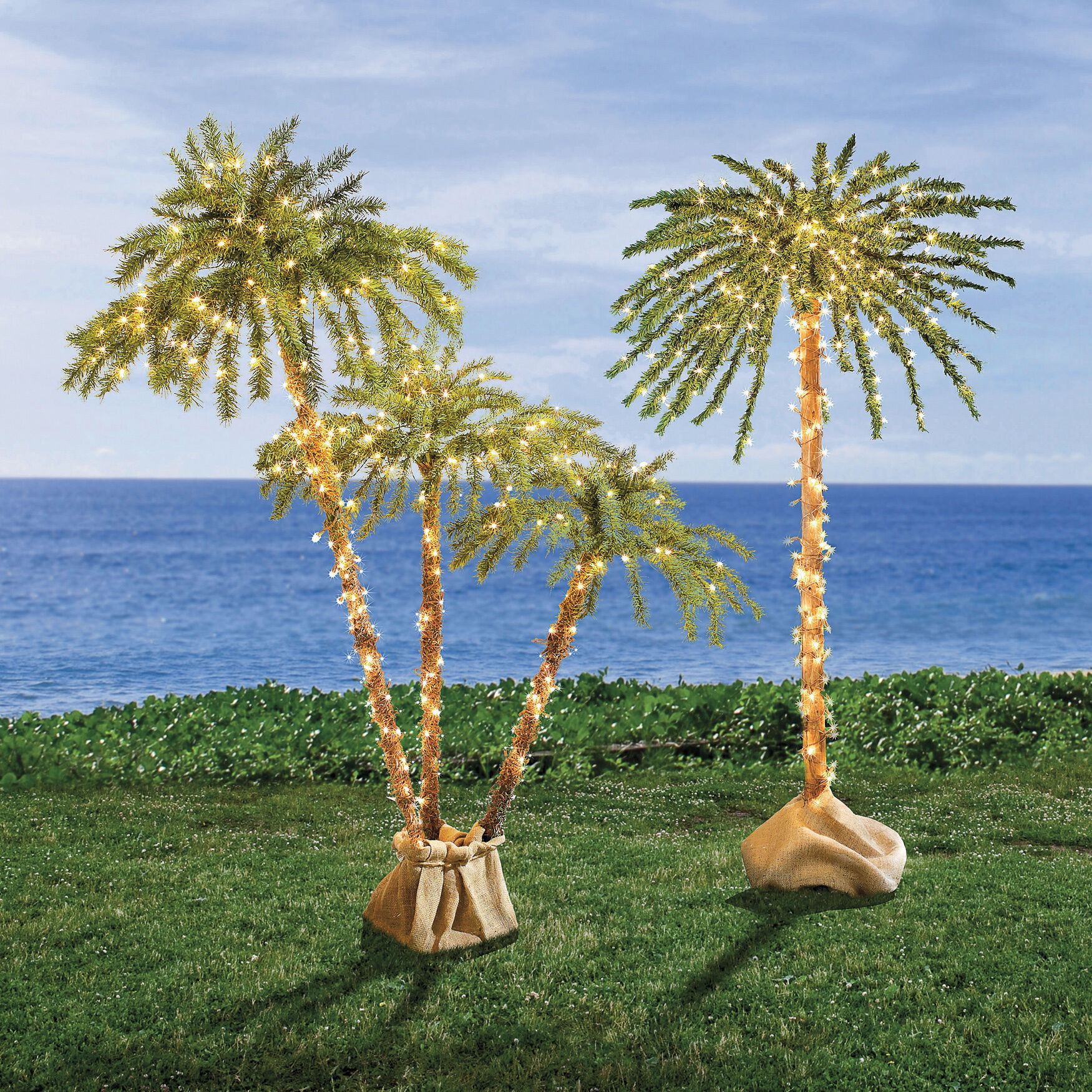 Pre-Lit 3-Branch Palm Tree