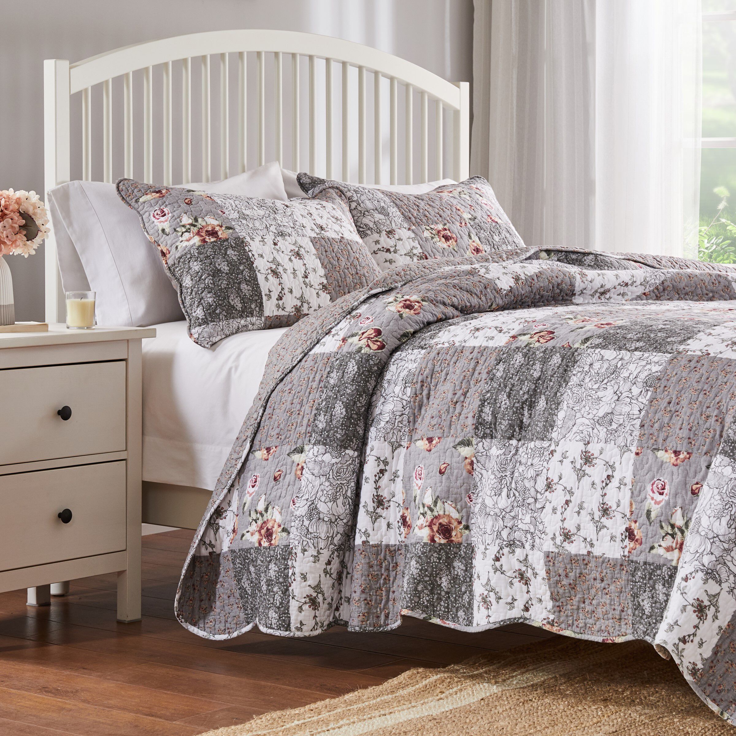 Giulia Floral Patchwork Cotton Quilt Set, MULTI, hi-res image number 0