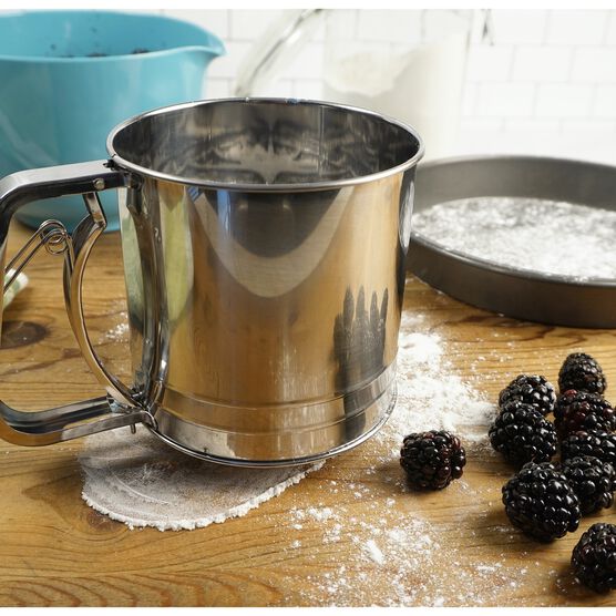 Triple Mesh Stainless Steel 5 Cup Flour Sifter, , alternate image number null