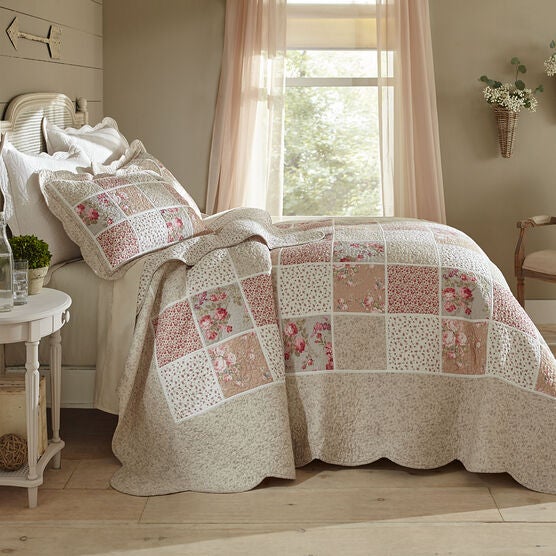 Isabella Floral Printed Patchwork Bedspread, Isabella Floral Printed Patchwork Bedspread,