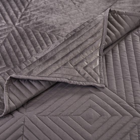 Riviera Velvet Storm Gray Quilt Set, , alternate image number null