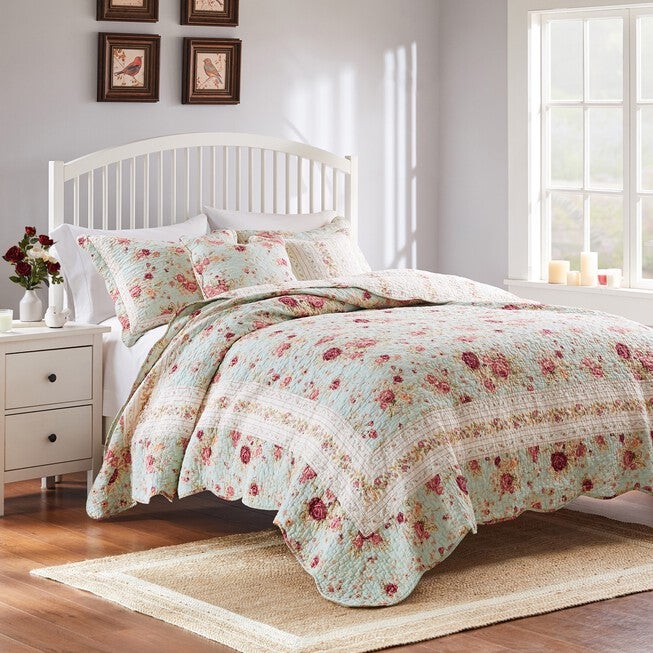 Antique Rose Quilt And Pillow Sham Set, , alternate image number null