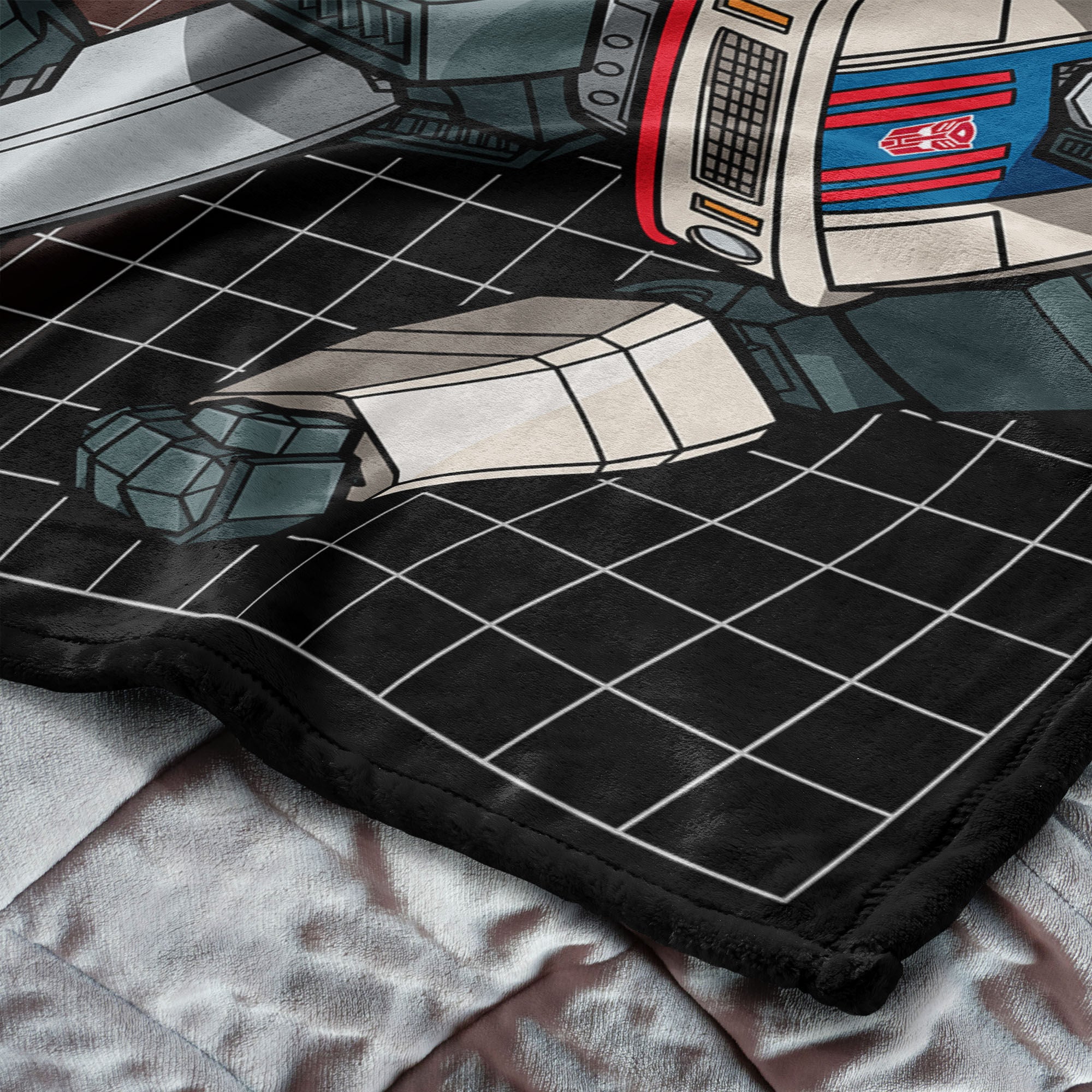 Hasbro Transformers G1 Grid Jazz Silk Touch Throw Blanket 40X50 Inches, RED, alternate image number 4