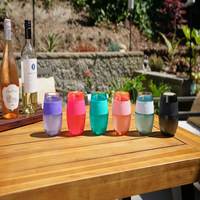 Wine Freeze (magenta) Cooling Cup