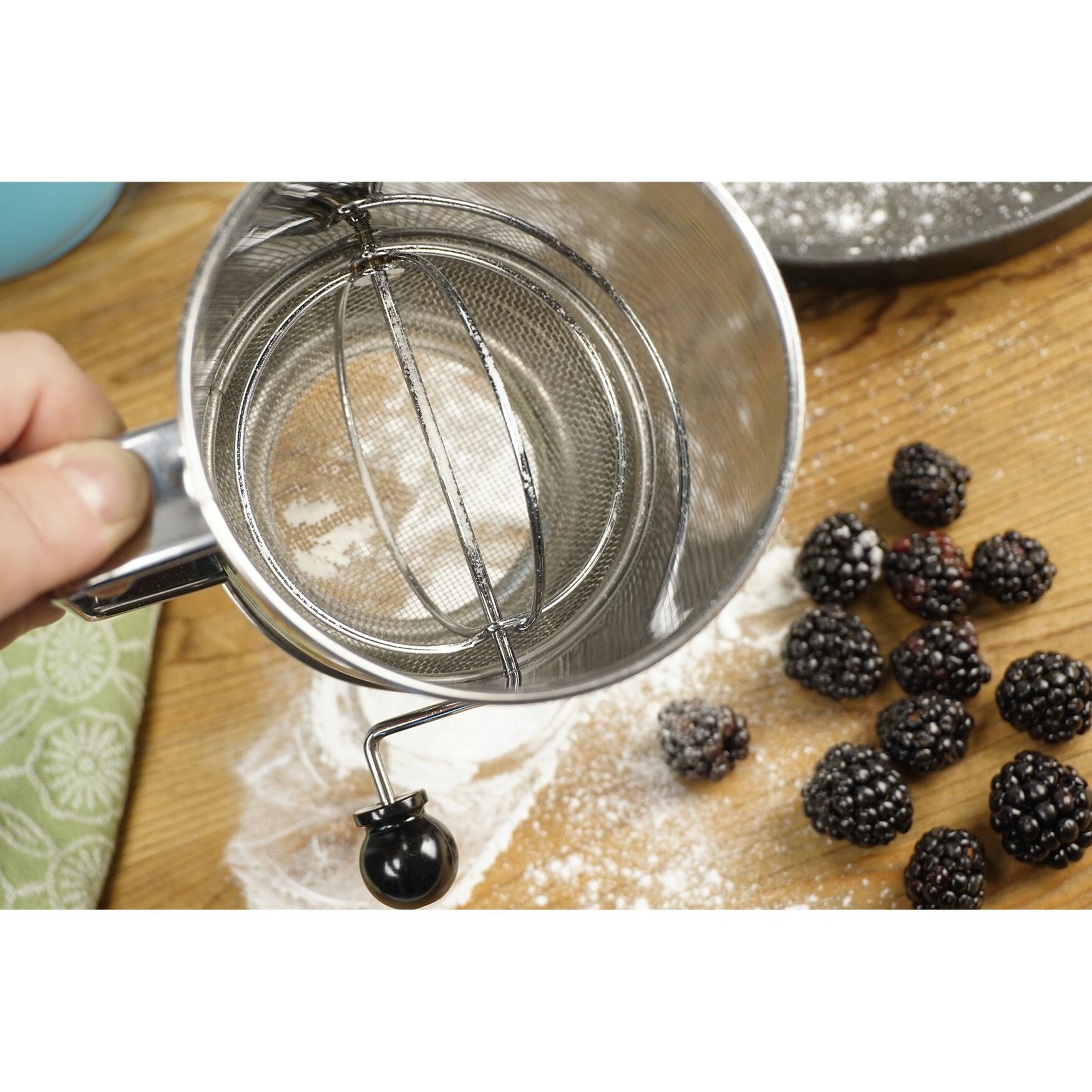 Crank Style Stainless Steel 5 Cup Flour Sifter, , alternate image number 3
