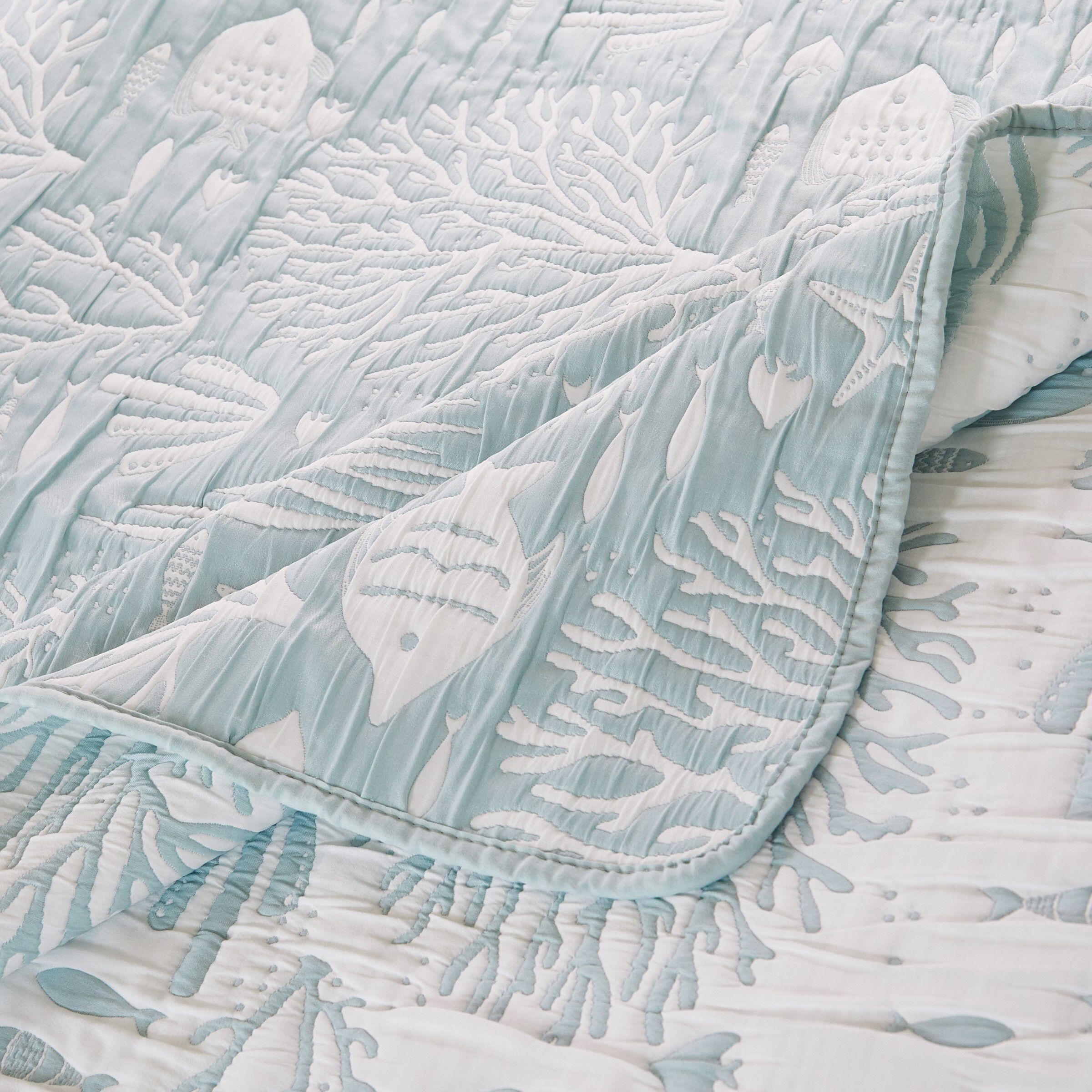 Greenland Home Fashions Marina Reversible Matelassé Coverlet Set, 3-Piece Full/Queen, Seafoam, SEAFOAM, alternate image number 3