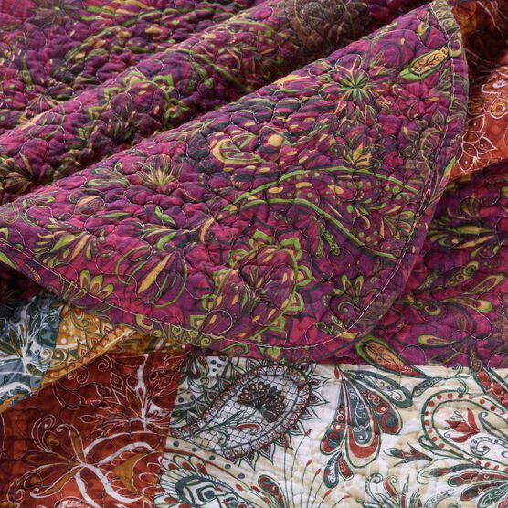 Paisley Slumber Quilted Throw Blanket, , alternate image number null