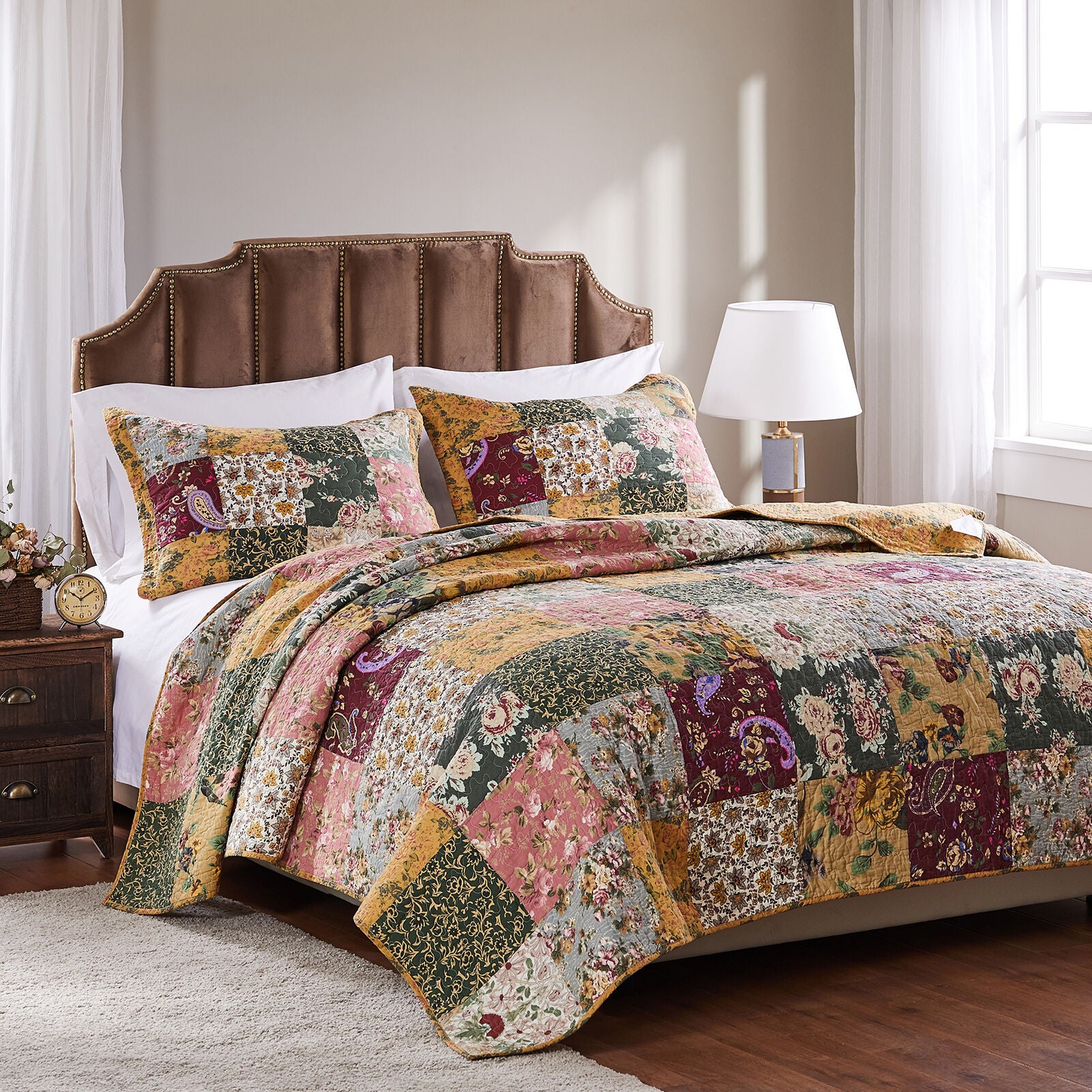 Antique Chic 100% Cotton Floral Patchwork Quilt Set, MULTI, hi-res image number 0