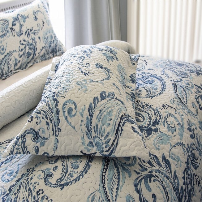 Kelly Classic Blue Paisley Printed Quilt Set, , alternate image number null