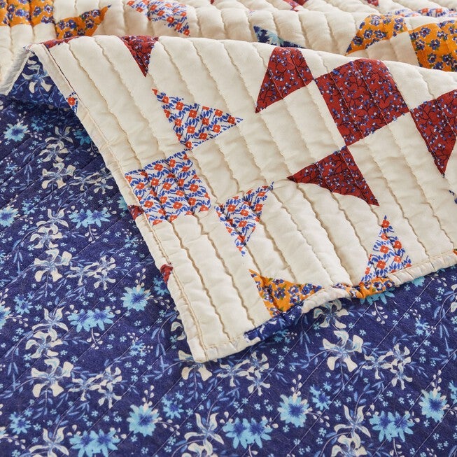 Savannah Quilted Throw Blanket, , alternate image number null