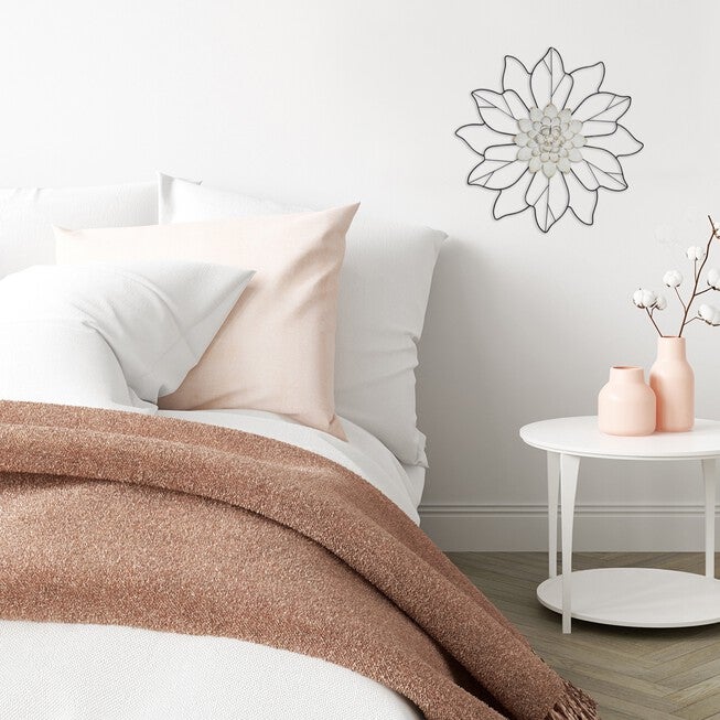 White Metal Outline Flower Wall Decor, , alternate image number 1