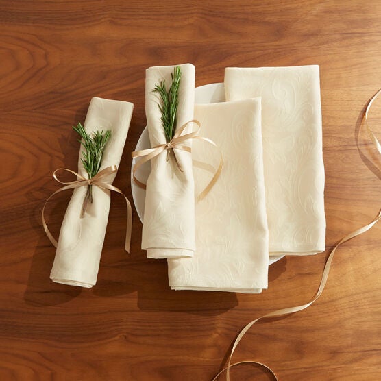 Damask Set of 4 Napkins 20&quot; Sq., 