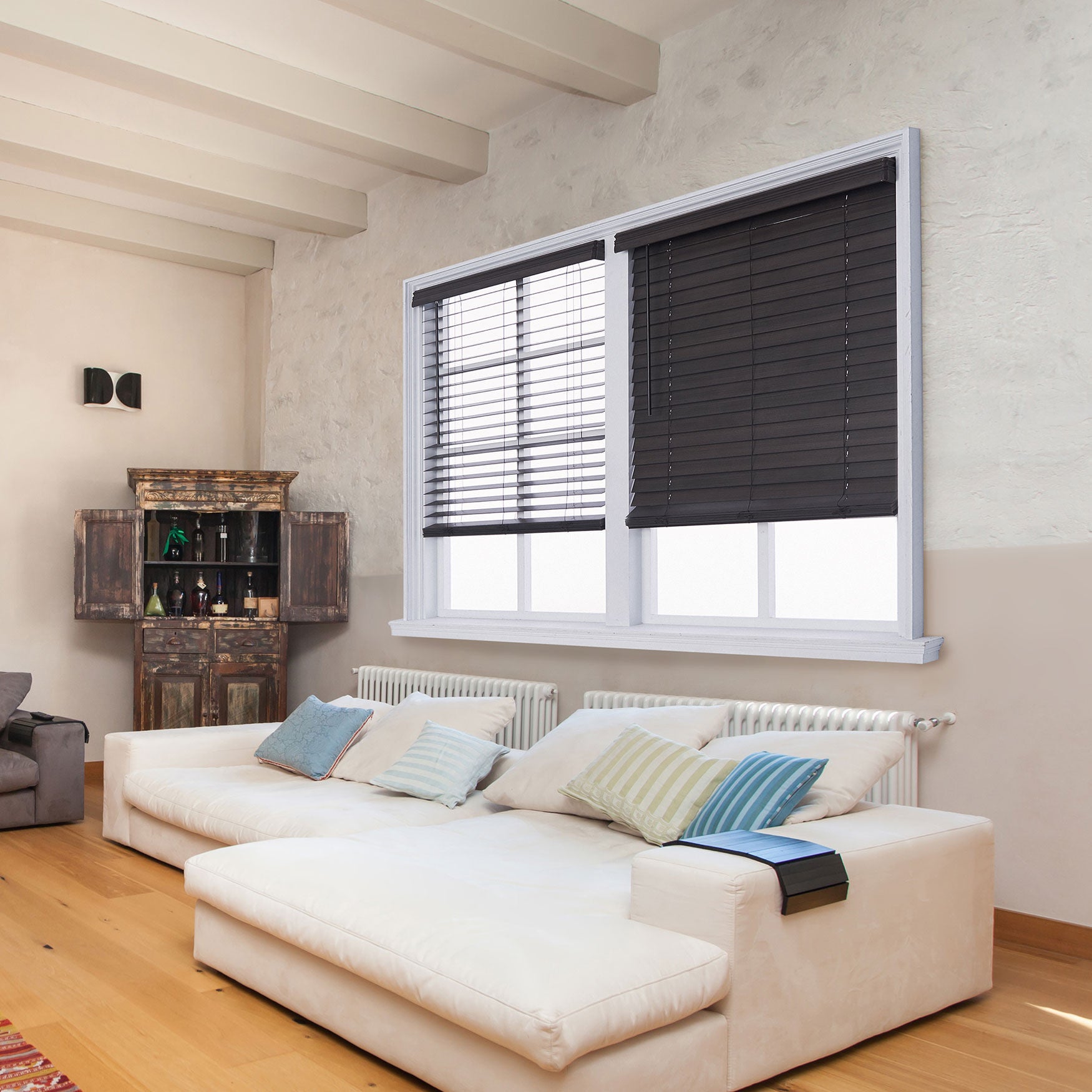 Cut-To-Width 2&frac12;" Distressed FW Blind