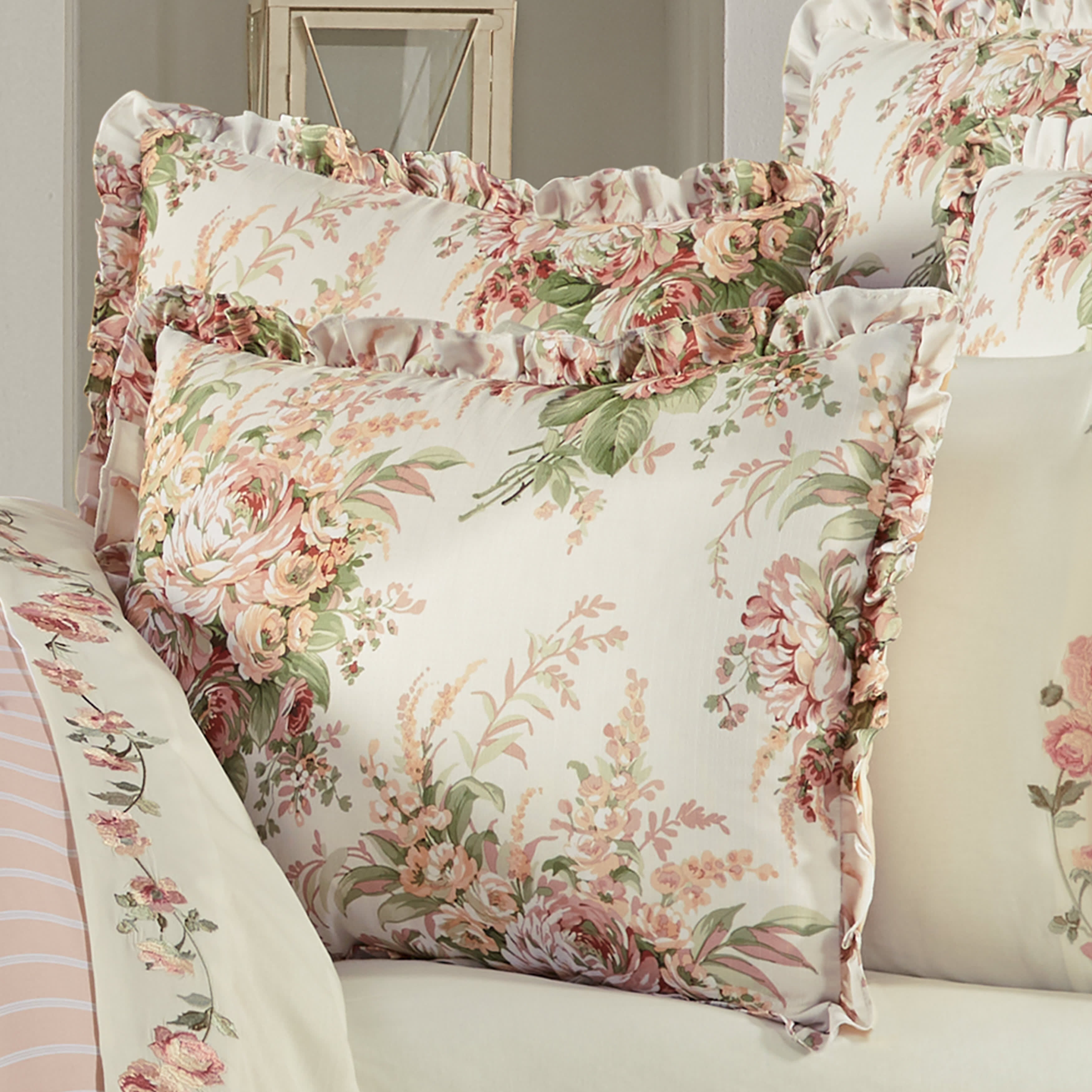 Estelle Coral 4 Piece Comforter Set, CORAL, alternate image number null