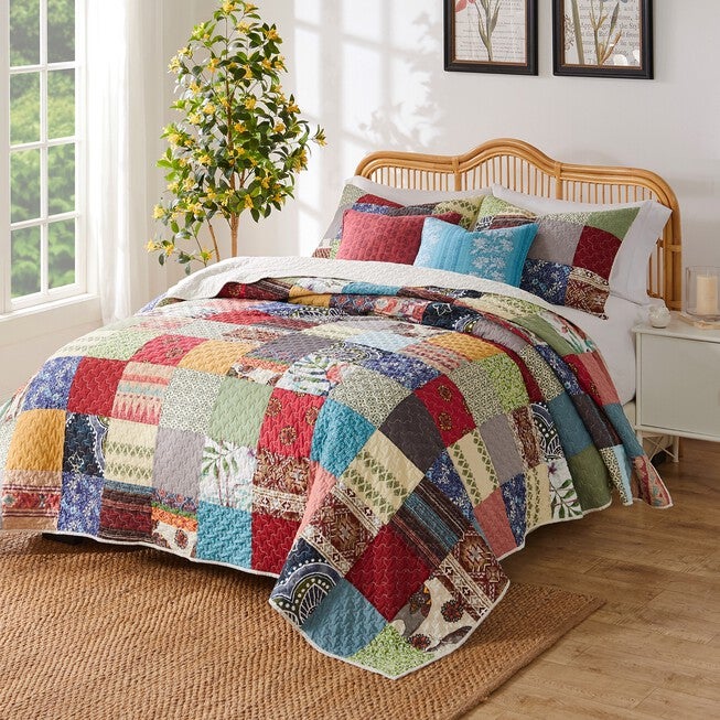 Renee Upcycle Quilt And Pillow Sham Set, MULTI, hi-res image number 0