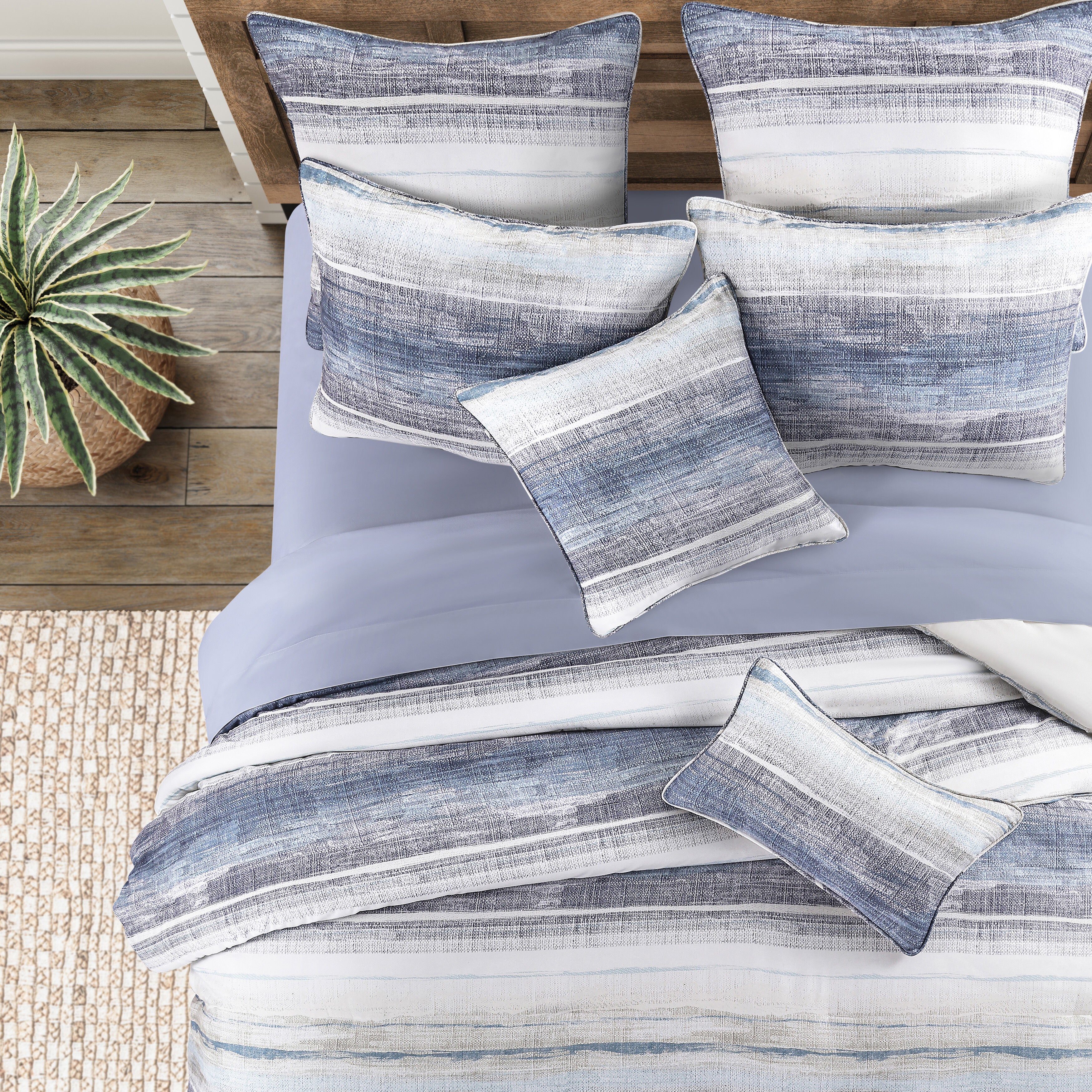 SLATER COMFORTER SET, BLUE, alternate image number 1