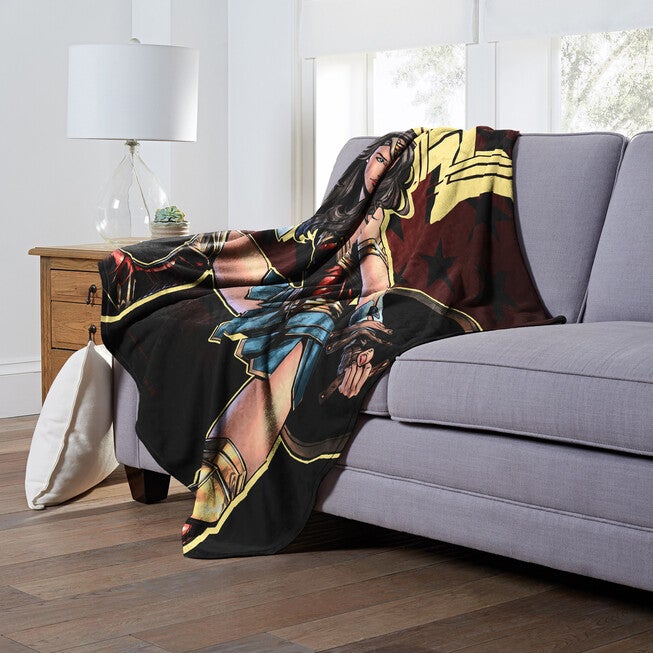 Ent 575 Wonder Women Ya Okay Silk Touch Throw Blanket, , alternate image number null