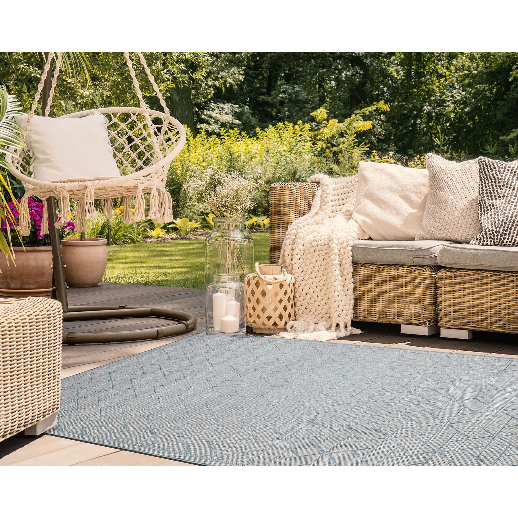 Carmel Pyramid Indoor/Outdoor Area Rug Aqua, , alternate image number 5