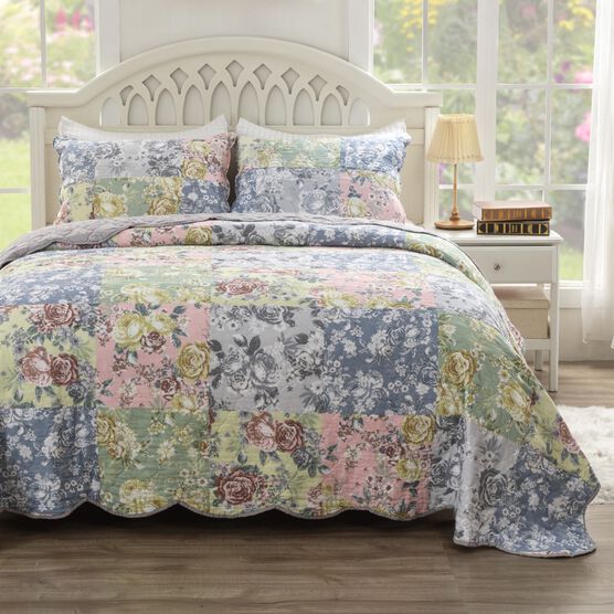 Emma Traditional Patchwork Quilt And Pillow Sham Set Brylane Home