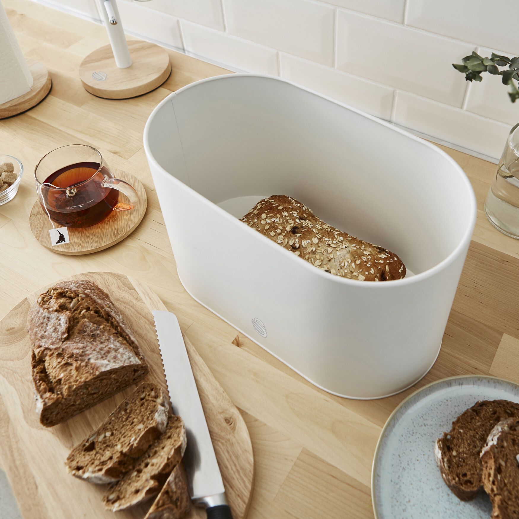 Nordic Bread Bin With Cutting Board - White, , alternate image number 3