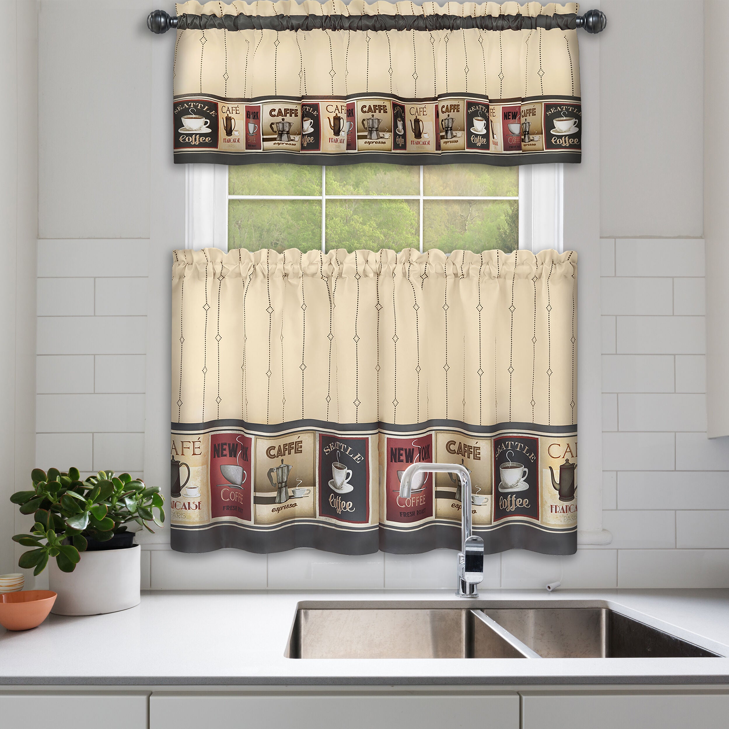 Cozy Caf&eacute; Printed Tier & Valance Set