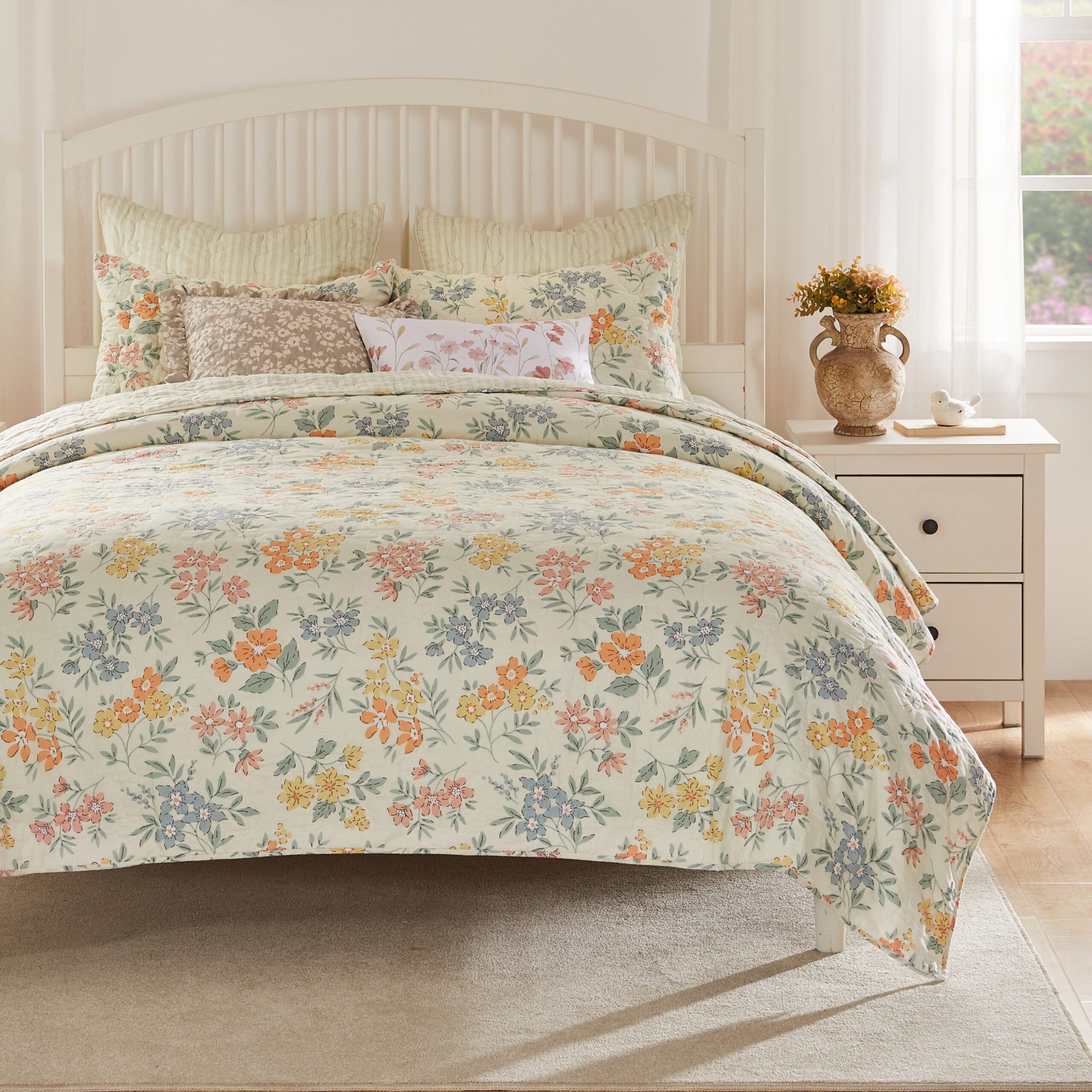 Greenland Home Fashions Chloe Finely Stitched Reversible  Floral Quilt Set, 3-Piece King/Cal King, Pastel, PASTEL, alternate image number 3